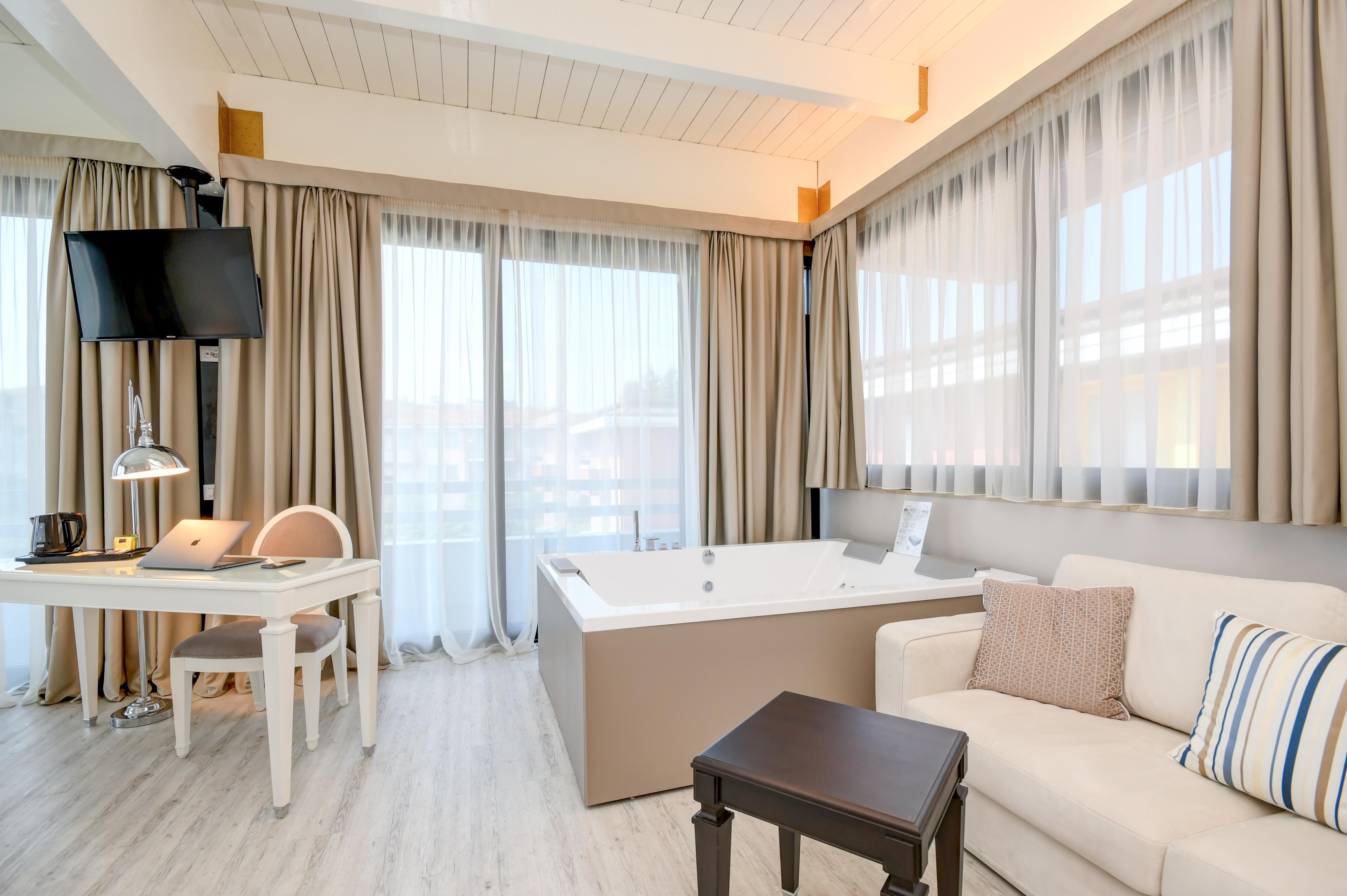 Hotel Oliveto Desenzano del Garda Exteriér fotografie