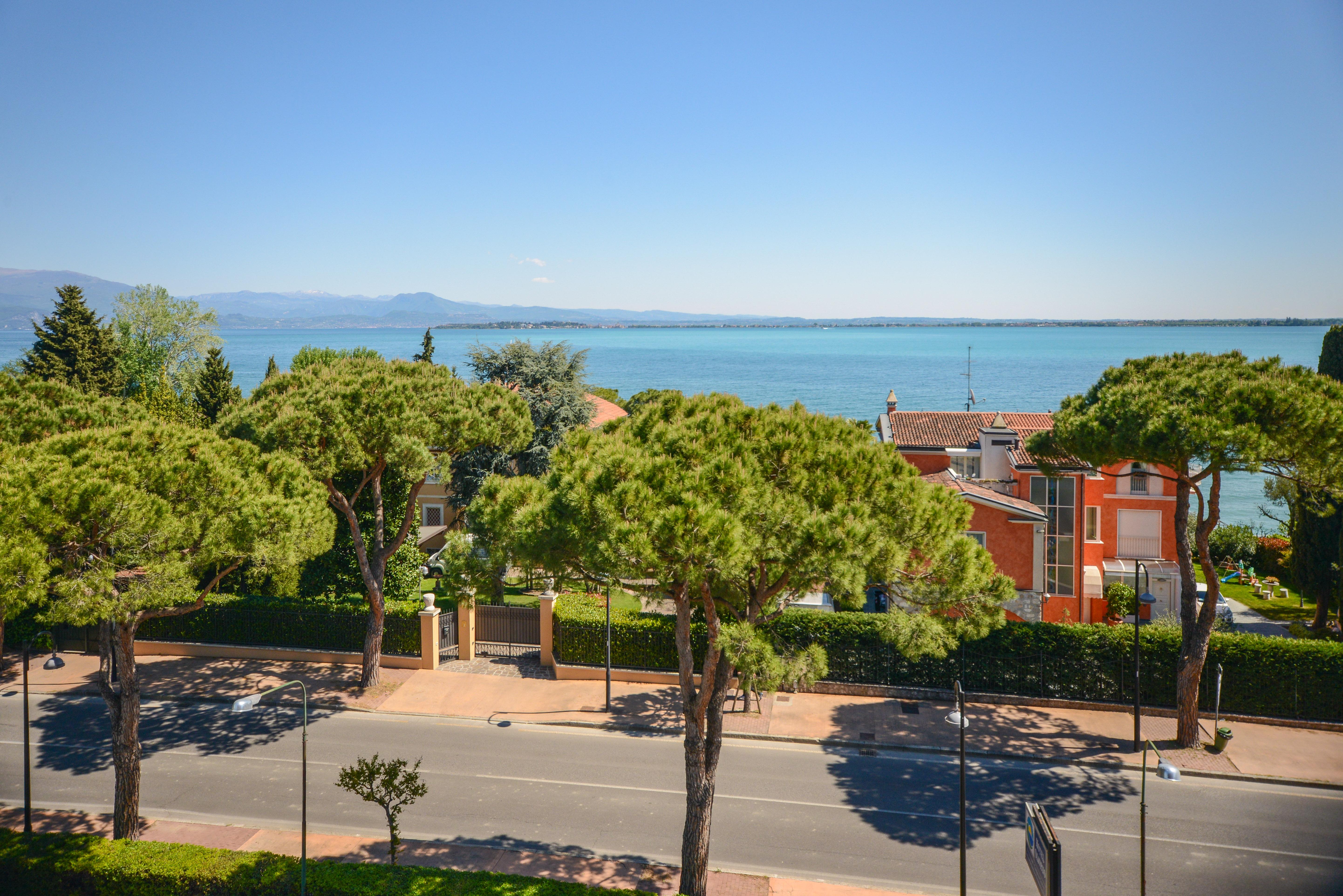 Hotel Oliveto Desenzano del Garda Exteriér fotografie