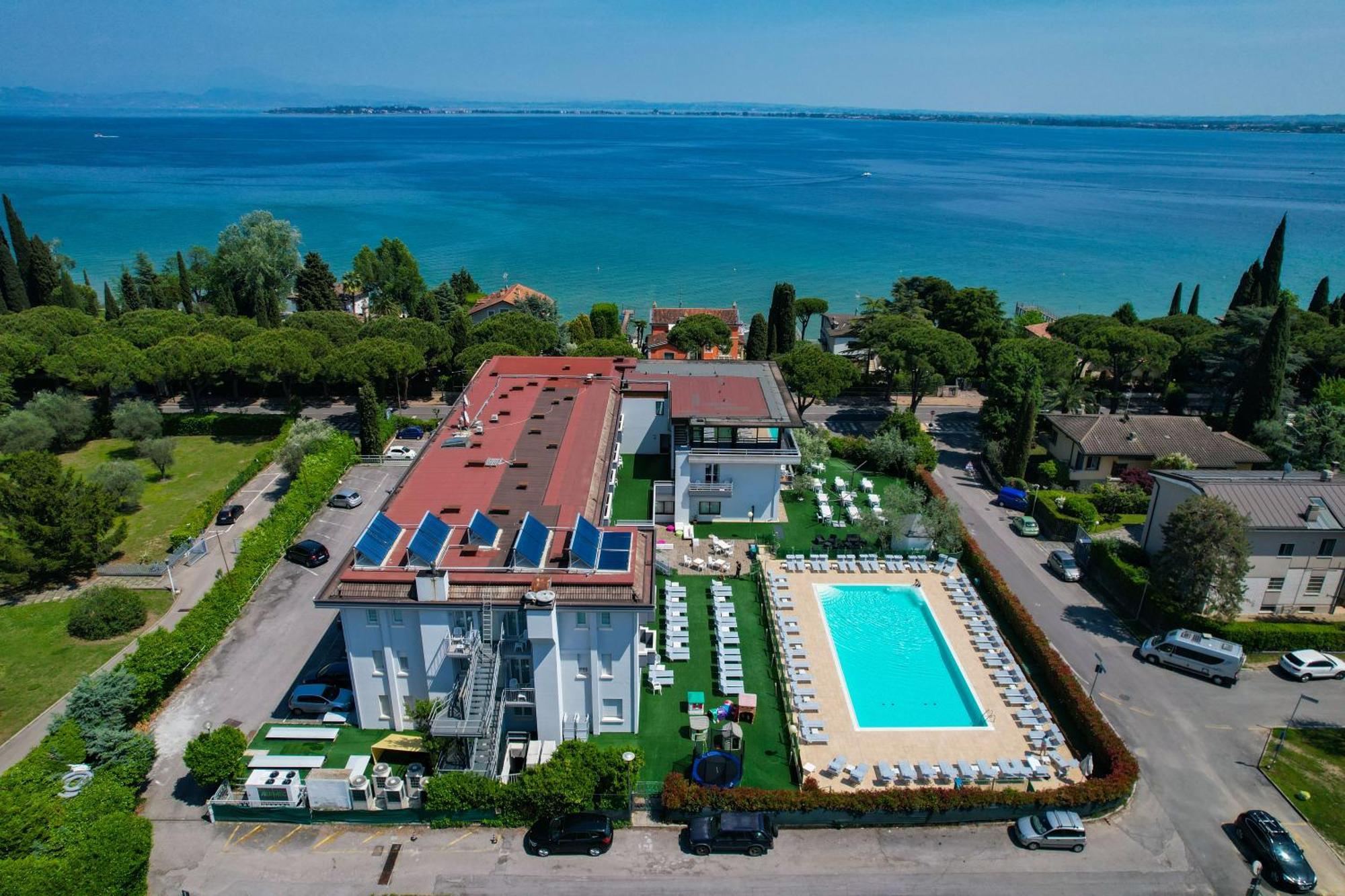 Hotel Oliveto Desenzano del Garda Exteriér fotografie