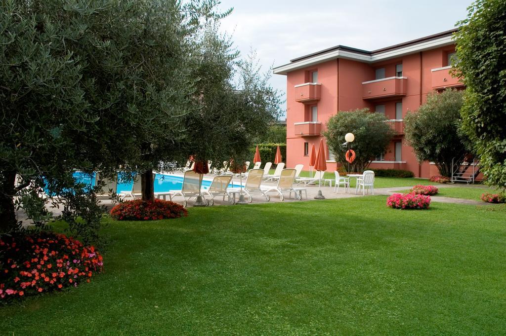 Hotel Oliveto Desenzano del Garda Exteriér fotografie