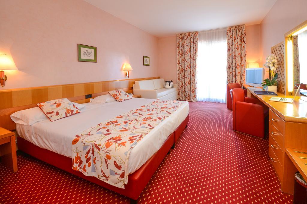Hotel Oliveto Desenzano del Garda Exteriér fotografie