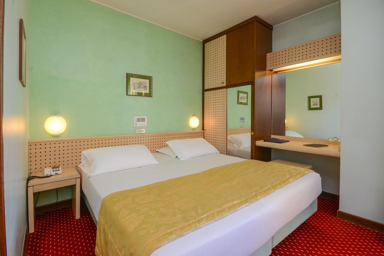 Hotel Oliveto Desenzano del Garda Exteriér fotografie